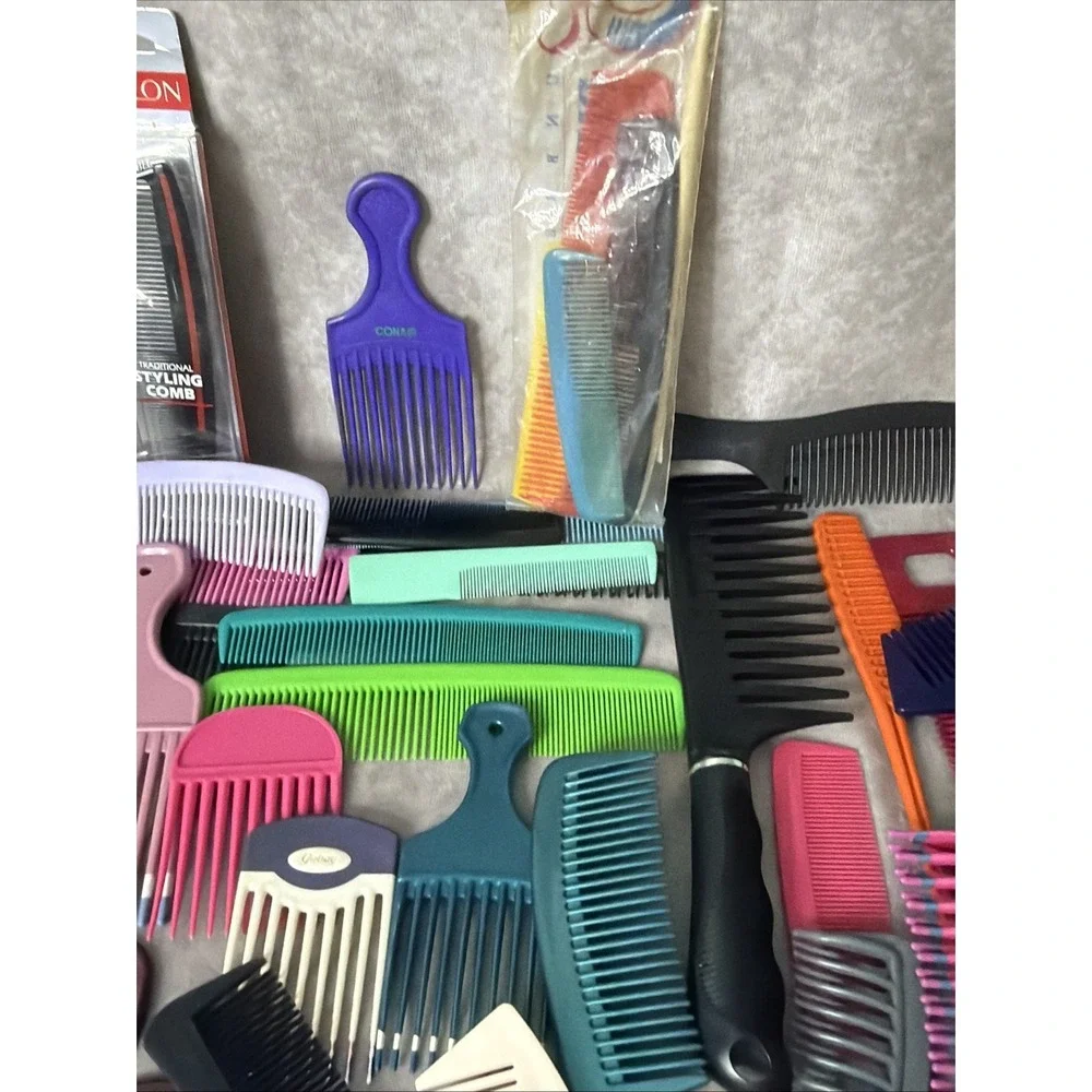 Huge Lot Of Vintage Combs Goody Ace Unbreakable Revlon Conair